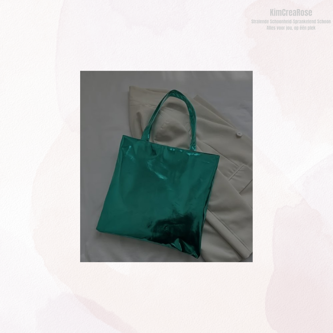 ✨ Shine all day with this bag beauty! ✨