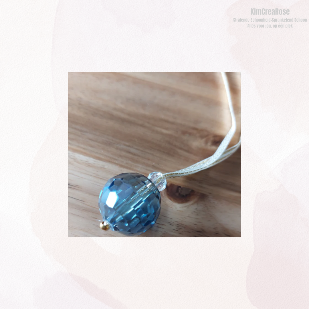 Glazen kleine kerstballetjes